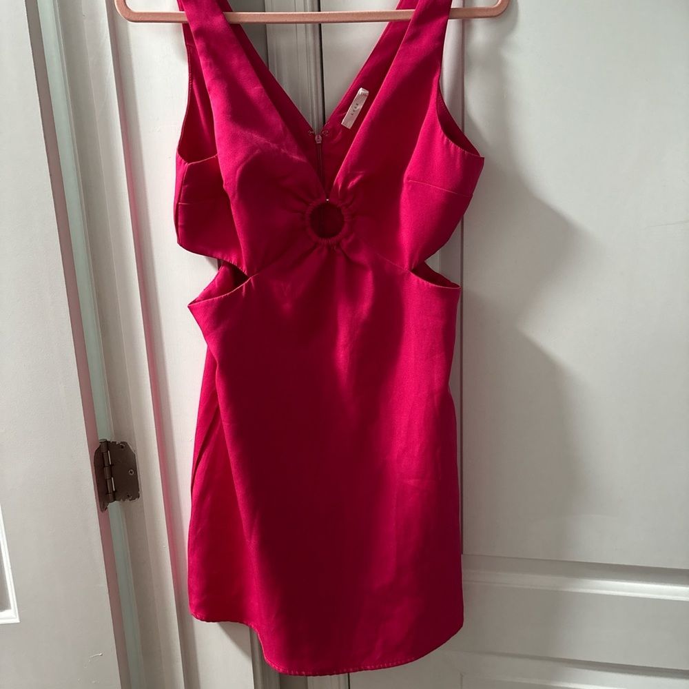 Elegant Pink Sleeveless Dress
